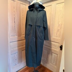 L L Bean Woman’s Large Dark Green Hooded Lined Trench Coat